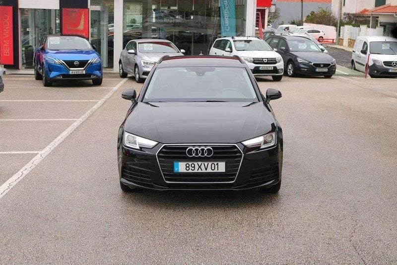 Usado Audi A4 150 HP (110 kW) 2019 Preto Carrinha
