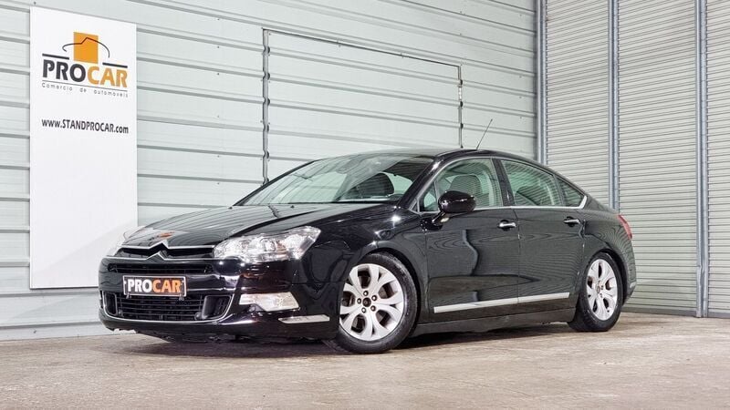 Preto Usado 2008 Citroën C5 Exclusive Sedan | € 4.750 - Imagem 1/4