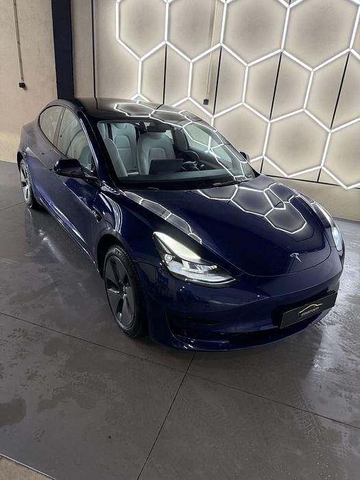 Usado Tesla Model 3 Standard Range 239 kW (325 HP) 2023 Sedan