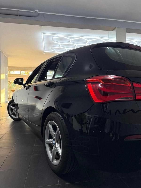 Usado BMW 116 116 HP (85 kW) 2017 Preto Citadino