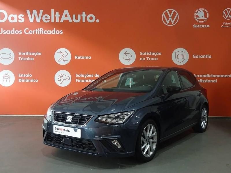 Cinzento escuro metalizado Usado 2024 Seat Ibiza FR | € 16.990 (Preço justo) - Imagem 1/4