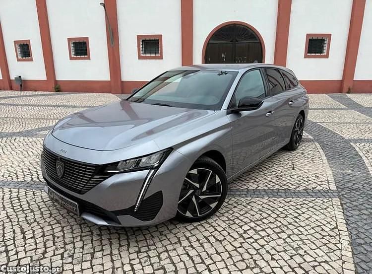 Cinza Usado 2024 Peugeot 308 Allure Sedan | € 23.900 (Preço justo) - Imagem 1/1