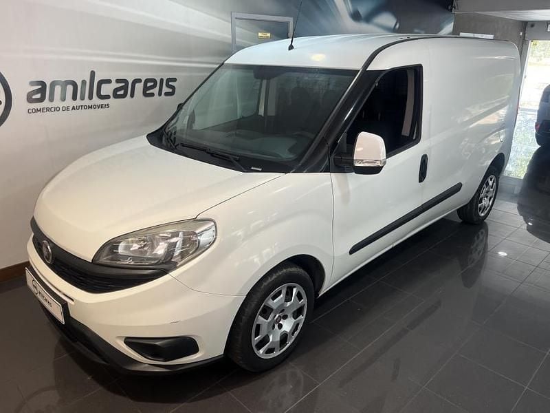Usado Fiat Doblò 90 HP (66 kW) 2015 Branco Monovolume