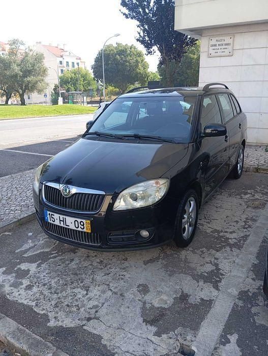 Usado 2009 Skoda Fabia Carrinha | € 3.300 (Preço justo) - Imagem 1/4