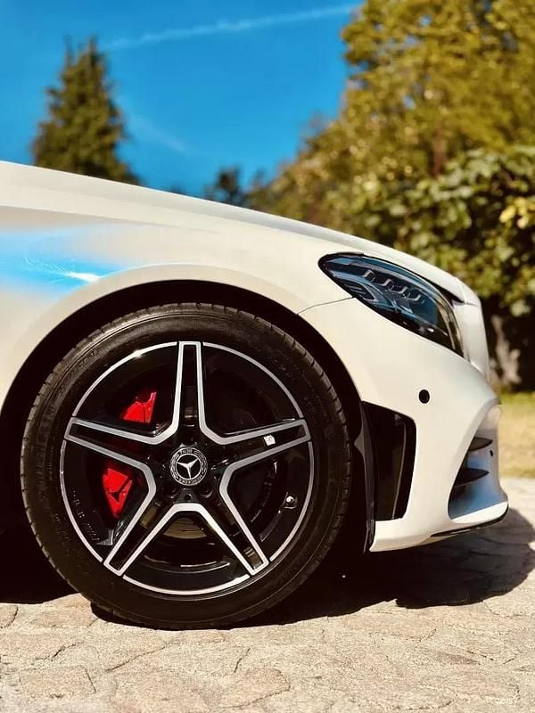 Branco Usado 2019 Mercedes C200 Carrinha | € 30.990 - Imagem 1/4