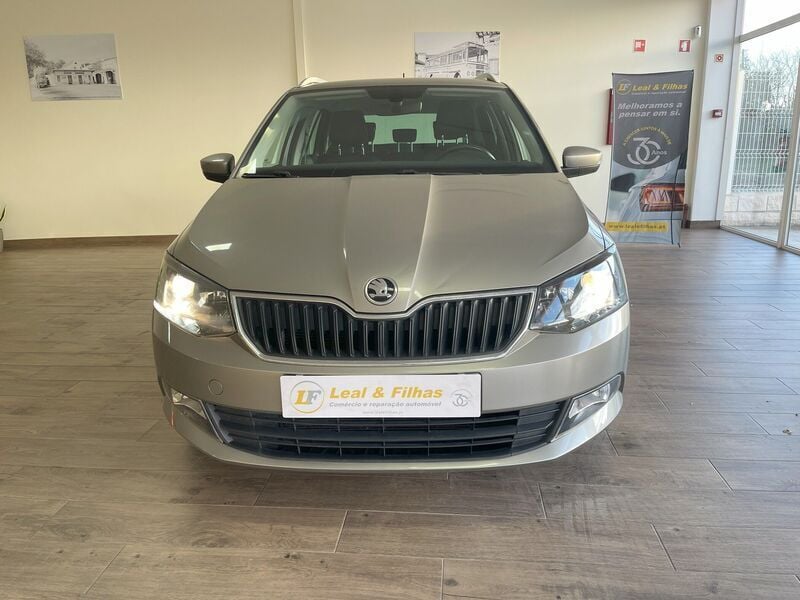 Outra Usado 2015 Skoda Fabia Ambition Carrinha | € 8.900 (Bom preço) - Imagem 1/4