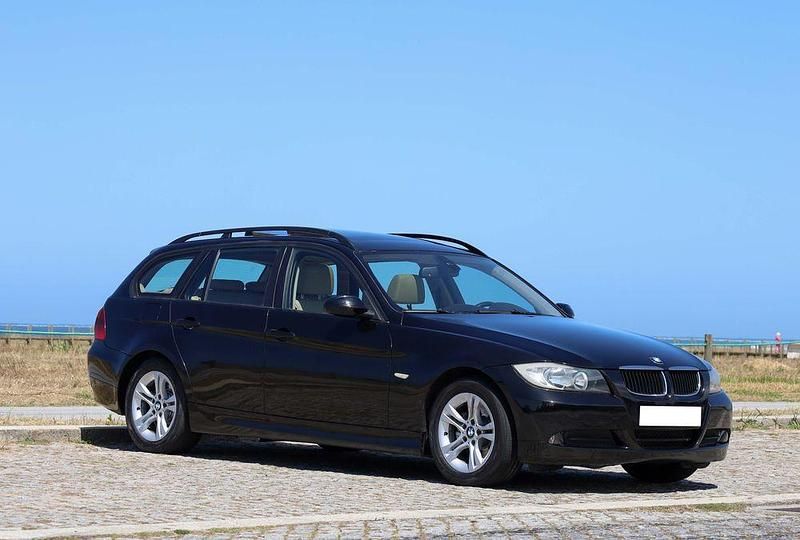 Usado 2008 BMW 320 Sedan | € 8.490 (Bom preço) - Imagem 1/4
