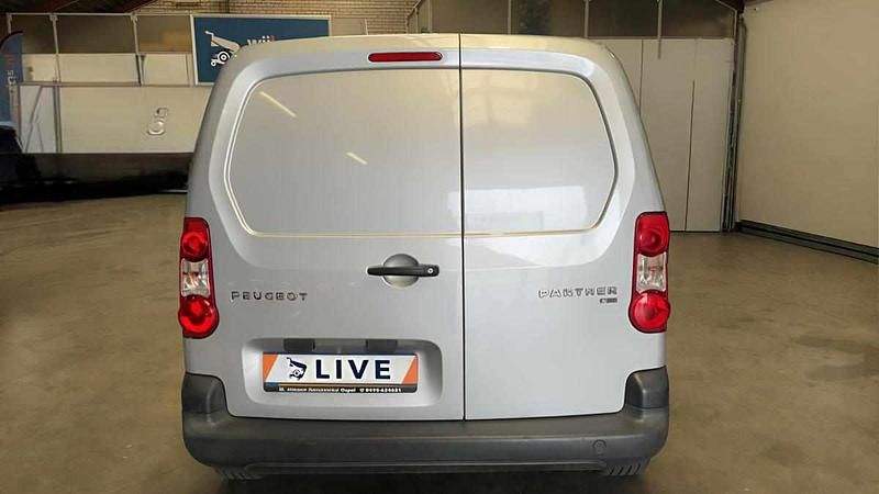 Usado Peugeot Partner 92 HP (67 kW) 2012 Cinzento Monovolume