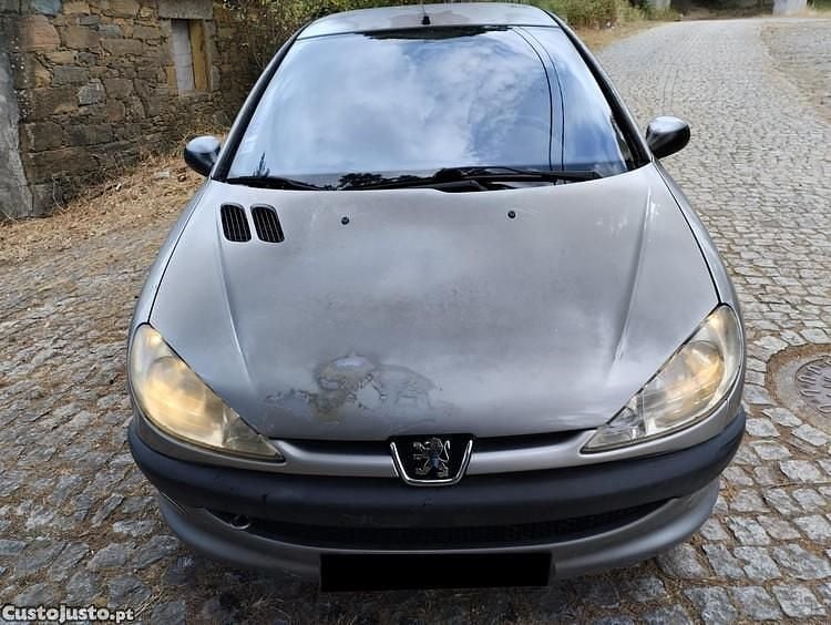 Cinza Usado 2004 Peugeot 206 | € 950 (Super Preço) - Imagem 1/1