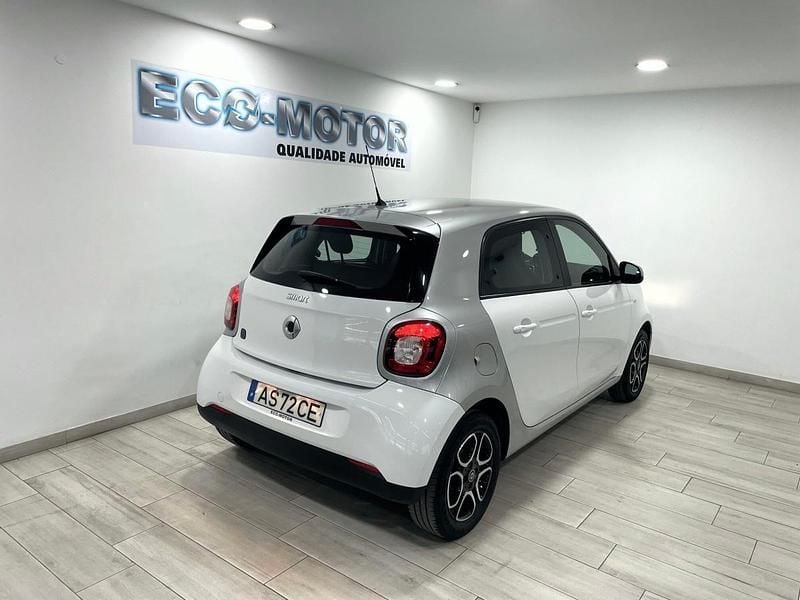 Usado Smart ForFour Electric Drive Prime 60 kW (82 HP) 2018 Branco