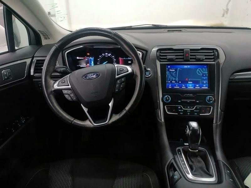Usado Ford Mondeo 187 HP (137 kW) 2020 Branco Carrinha