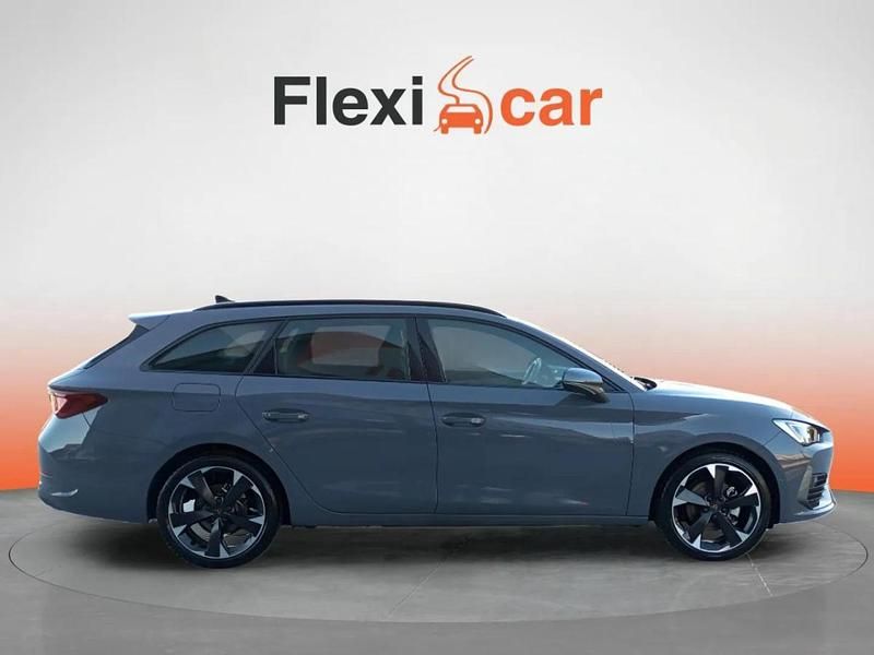 Usado Cupra Leon 150 HP (110 kW) 2024 Cinza Carrinha