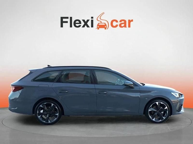 Usado Cupra Leon 150 HP (110 kW) 2024 Cinza Carrinha