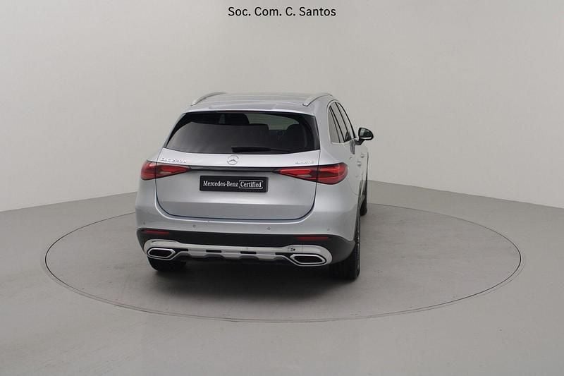 Usado Mercedes GLC220 Avantgarde 197 HP (144 kW) 2023 Cinza SUV