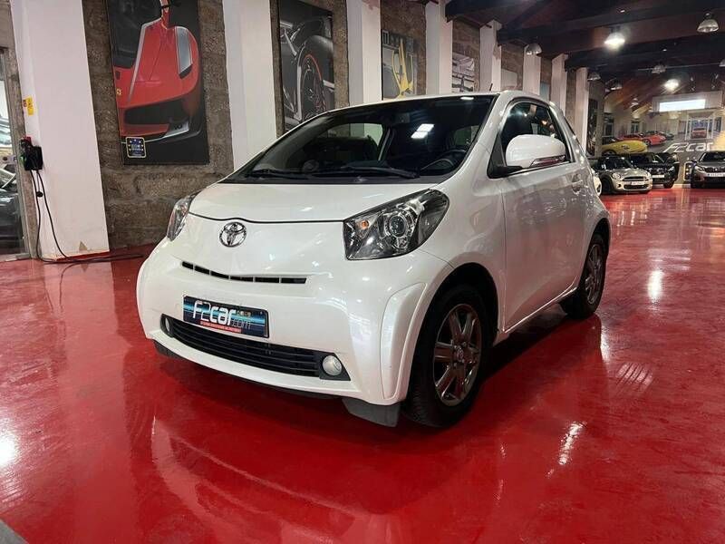 Branco Usado 2009 Toyota iQ Citadino | € 6.990 (Preço justo) - Imagem 1/4