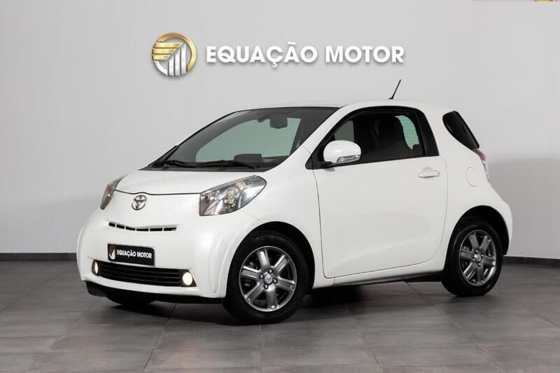 Branco Usado 2009 Toyota iQ Citadino | € 6.900 (Preço justo) - Imagem 1/4