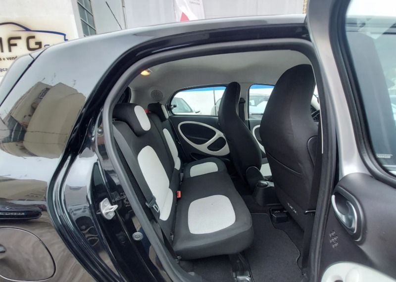Usado Smart ForFour 71 HP (52 kW) 2016 Preto Citadino