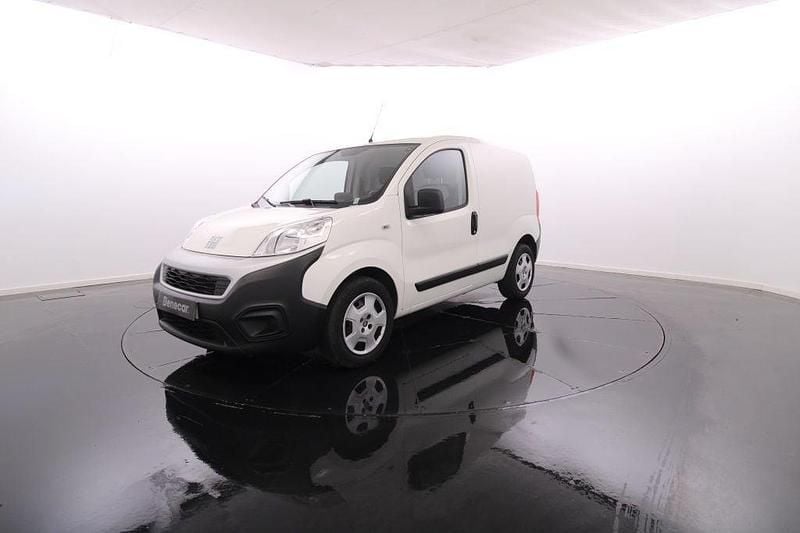 Branco Usado 2022 Fiat Fiorino Monovolume | € 14.900 (Preço justo) - Imagem 1/3