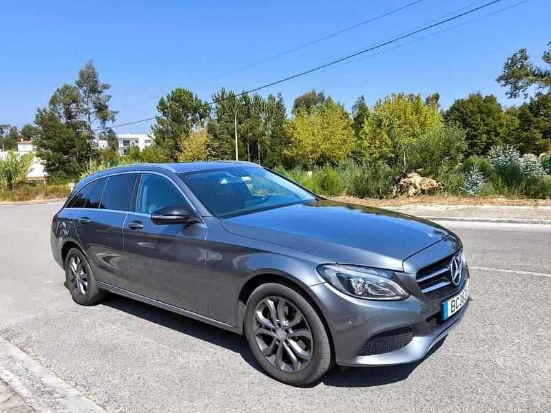 Usado Mercedes C180 116 HP (85 kW) 2016 Cinzento Carrinha