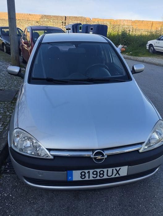 Usado 2004 Opel Corsa Sedan | € 2.300 (Preço justo) - Imagem 1/4