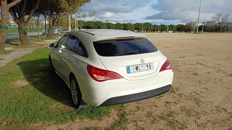 Usado Mercedes CLA180 109 HP (80 kW) 2016 Branco Sedan