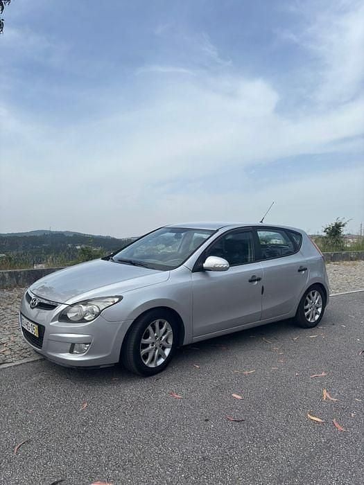 Usado 2009 Hyundai i30 Sedan | € 4.500 (Bom preço) - Imagem 1/4