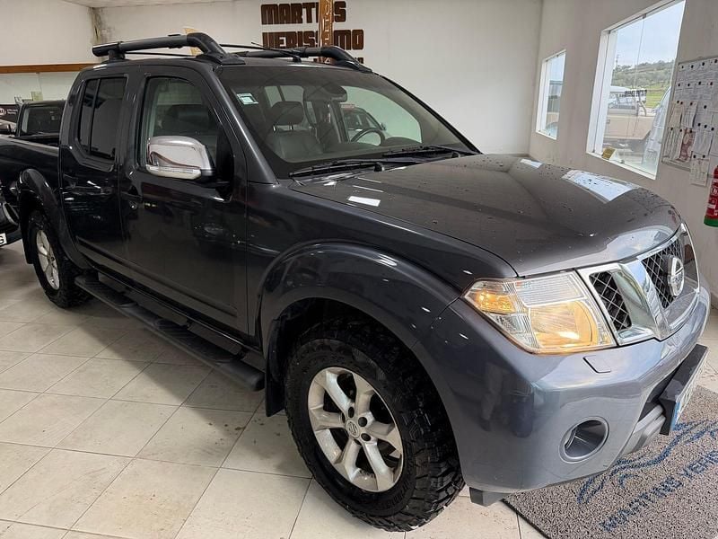 Usado Nissan Navara 190 HP (139 kW) 2013 Cinza Pickup