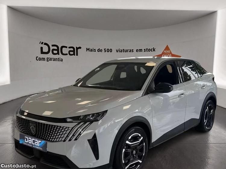 Branco Usado 2024 Peugeot e-3008 Allure SUV | € 36.899 (Preço justo) - Imagem 1/1
