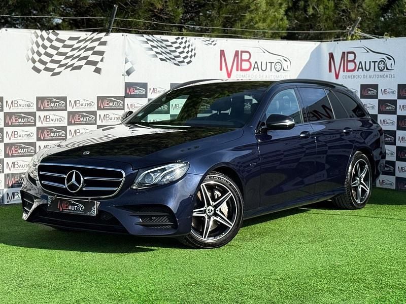 Azul Usado 2019 Mercedes E300 AMG line Carrinha | € 33.900 (Preço elevado) - Imagem 1/4