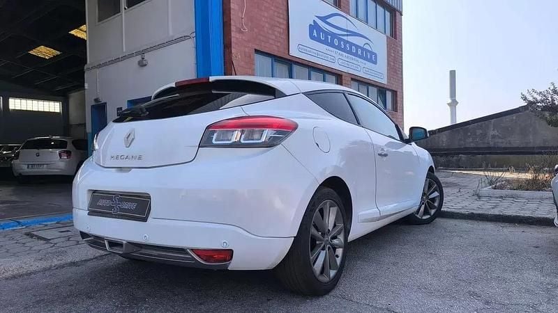Branco Usado 2011 Renault Mégane GT Line GT-Line Coupé | € 6.900 (Bom preço) - Imagem 1/4