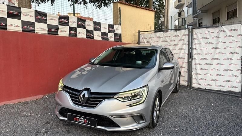 Cinza Usado 2021 Renault Mégane Coupé GT-Line Coupé | € 14.900 - Imagem 1/4