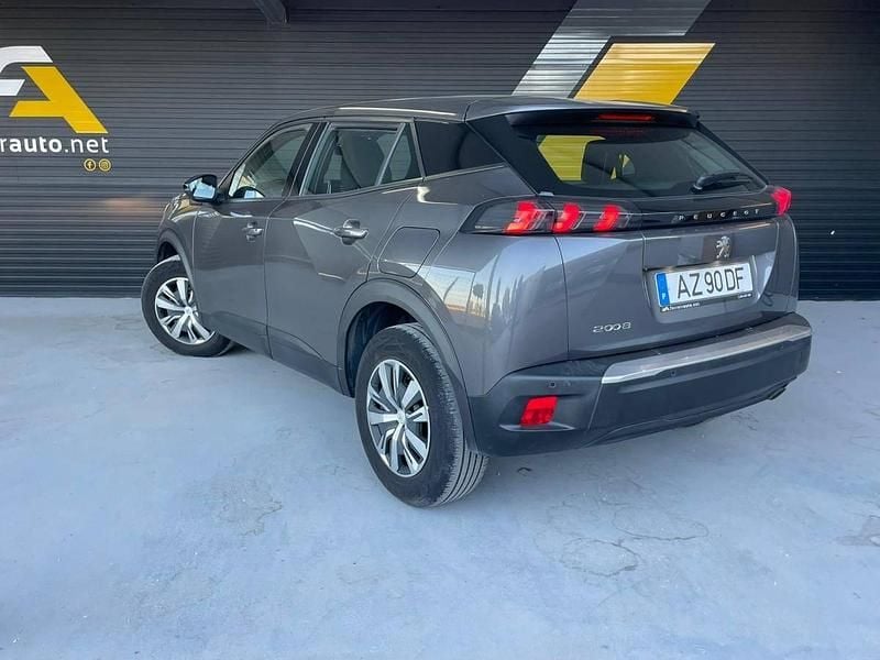 Cinza Usado 2023 Peugeot 2008 Active SUV | € 17.900 (Bom preço) - Imagem 1/3
