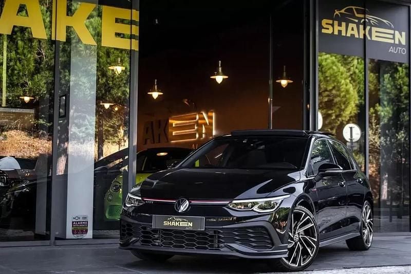Preto Usado 2022 VW Golf VIII GTI Clubsport Citadino | € 37.990 (Preço justo) - Imagem 1/4