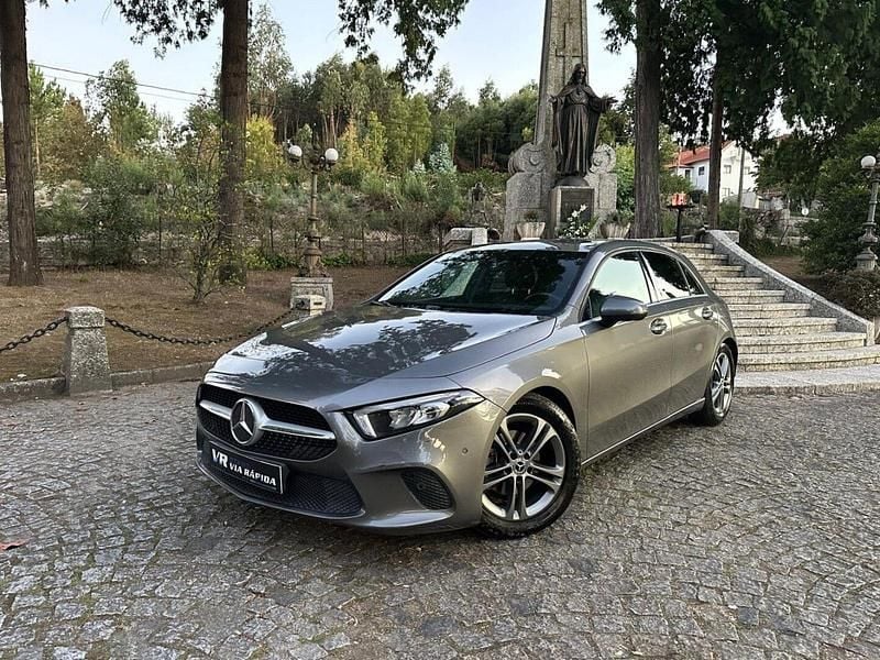 Preto Usado 2018 Mercedes A180 Progressive | € 22.900 (Super Preço) - Imagem 1/4