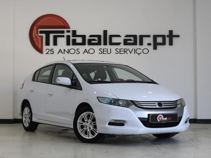 Branco Usado 2011 Honda Insight Elegance Sedan | € 8.400 - Imagem 1/4