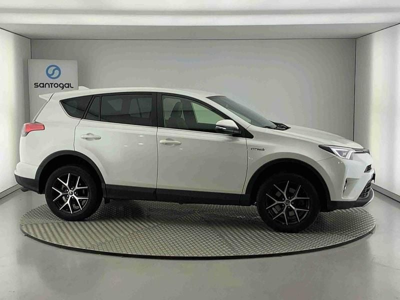 Branco Usado 2016 Toyota RAV4 Hybrid Comfort SUV | € 24.490 (Preço justo) - Imagem 1/4