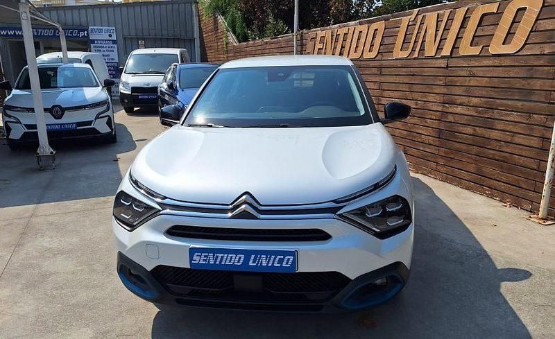 Branco Usado 2023 Citroën e-C4 Feel | € 21.980 - Imagem 1/4