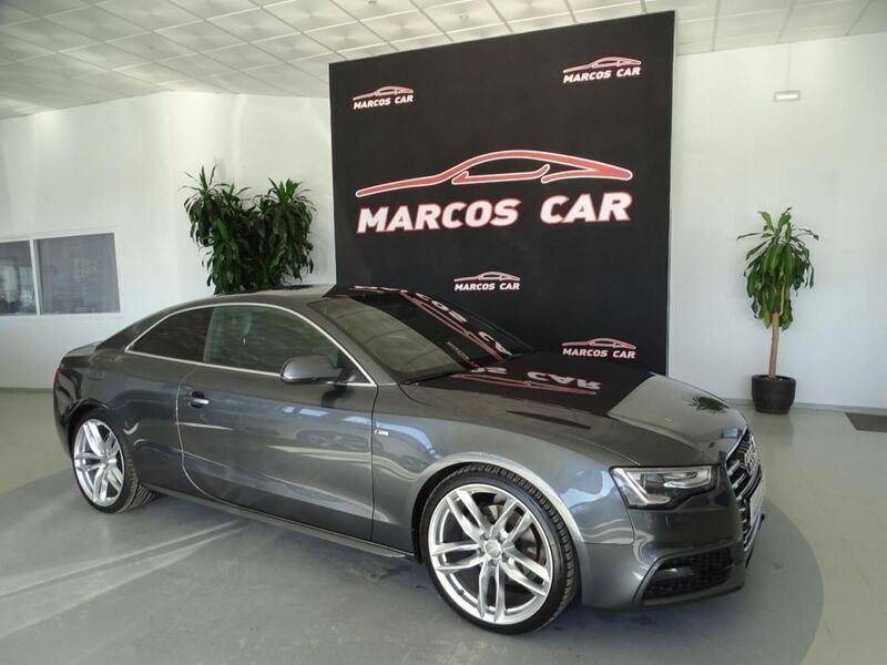 Cinzento Usado 2015 Audi A5 S-Line Coupé | € 28.900 - Imagem 1/4