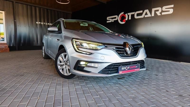 Cinzento Usado 2021 Renault Mégane IV Carrinha | € 16.490 (Preço justo) - Imagem 1/4