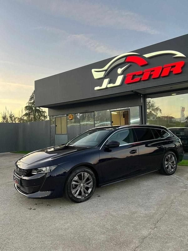 Usado Peugeot 508 SW 130 HP (95 kW) 2020 Azul Carrinha