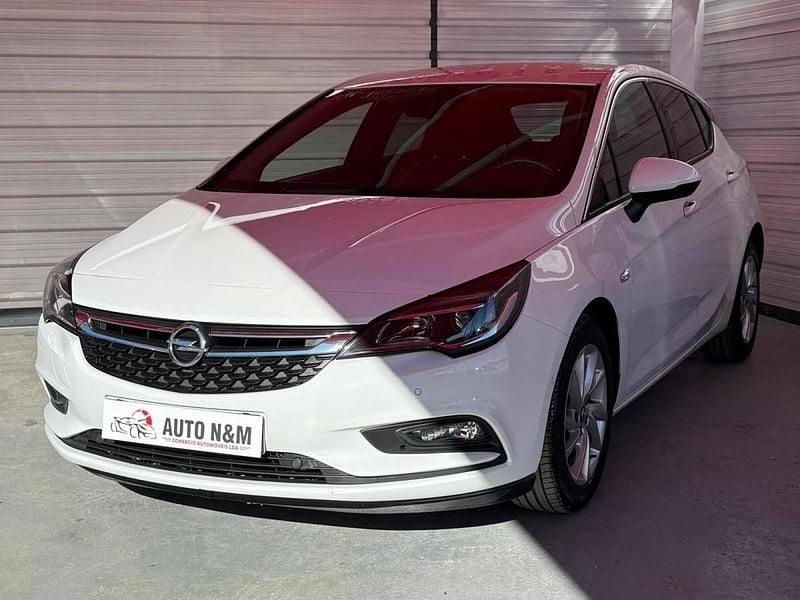 Usado Opel Astra 110 HP (80 kW) 2017 Branco