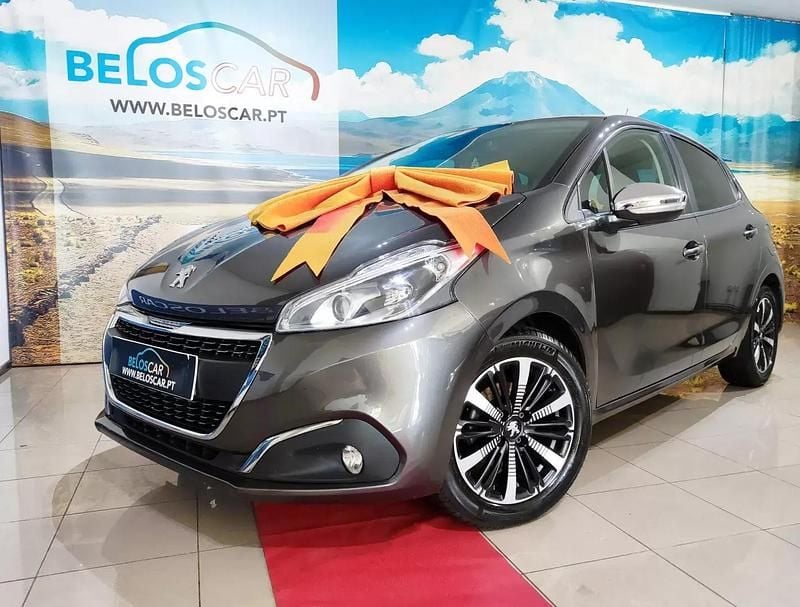 Cinza Usado 2019 Peugeot 208 Signature Sky Citadino | € 10.490 (Bom preço) - Imagem 1/4
