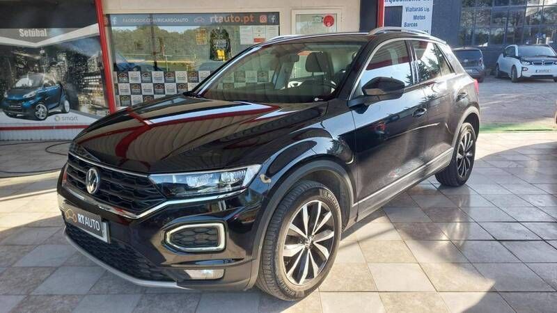 Preto Usado 2021 VW T-Roc Style SUV | € 22.490 (Preço justo) - Imagem 1/4