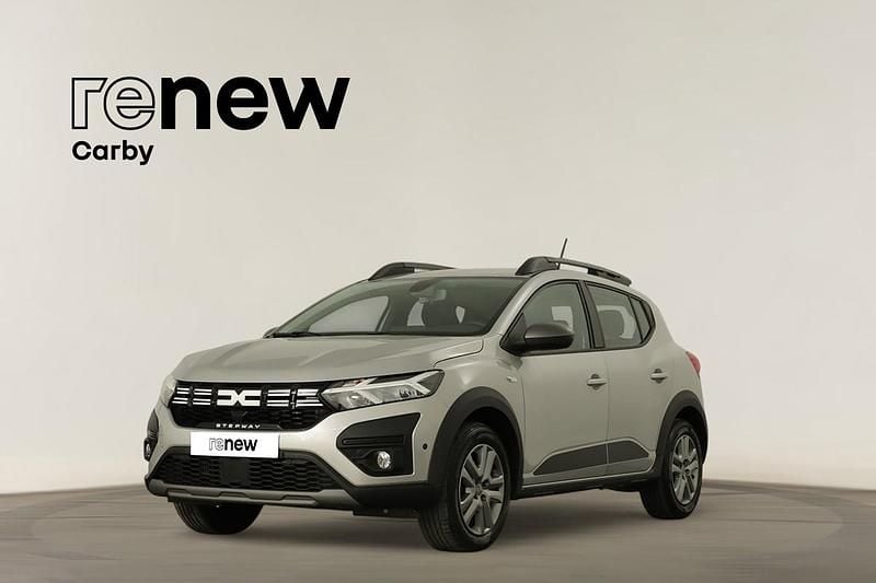 Cinzento Usado 2023 Dacia Sandero Expression Citadino | € 17.290 (Preço justo) - Imagem 1/4