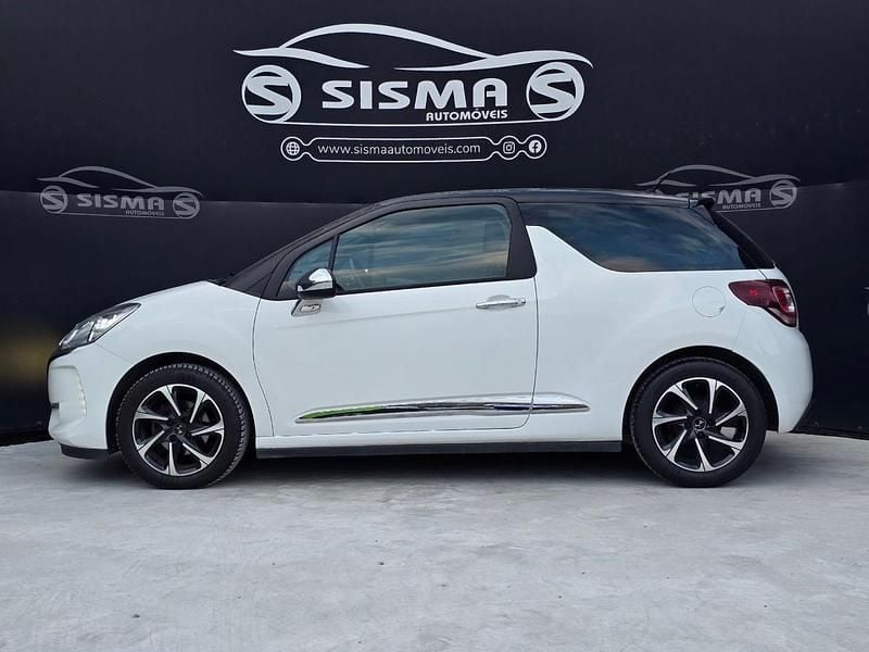 Usado DS Automobiles DS3 Connected Chic 82 HP (60 kW) 2018 Branco Citadino