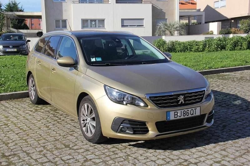 Outra Usado 2017 Peugeot 308 Carrinha | € 10.550 (Preço justo) - Imagem 1/4