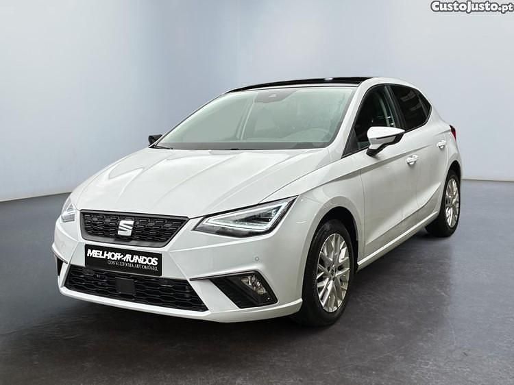 Branco Usado 2024 Seat Ibiza Copa Citadino | € 19.750 (Preço justo) - Imagem 1/1