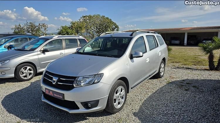 Cinza Usado 2014 Dacia Logan MCV Carrinha | € 8.500 (Preço justo) - Imagem 1/1