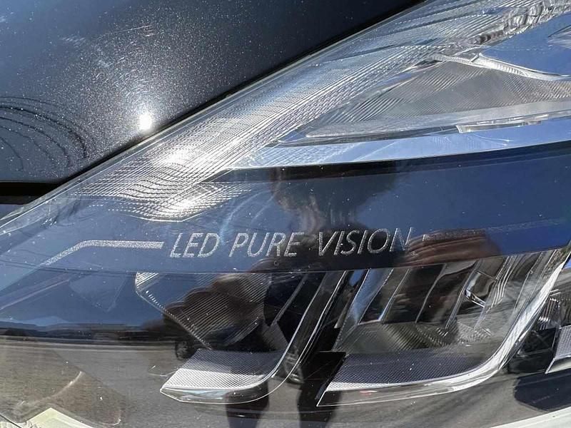 Usado Renault Clio IV 90 HP (66 kW) 2018 Preto Carrinha