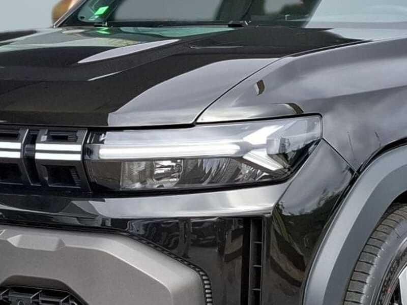 Usado Dacia Duster Extreme 100 HP (73 kW) 2025 Preto SUV